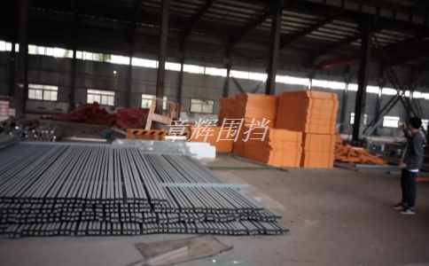 簡(jiǎn)易圍擋在城市道路綠化中的使用需要遵循特定的生態(tài)環(huán)保標(biāo)準(zhǔn)嗎？（城市道路綠化中簡(jiǎn)易圍擋的環(huán)保規(guī)范）