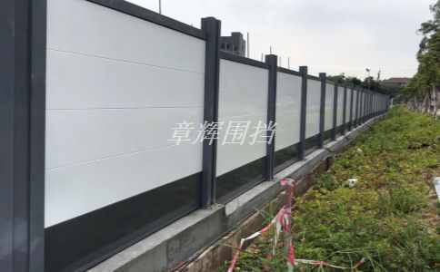 在哪些緊急情況下需要使用簡(jiǎn)易圍擋來(lái)進(jìn)行臨時(shí)隔離？（緊急情況下簡(jiǎn)易圍擋的應(yīng)急使用方法）