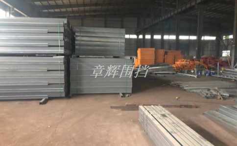 簡易圍擋在商業(yè)開發(fā)、住宅建設中的作用是什么？